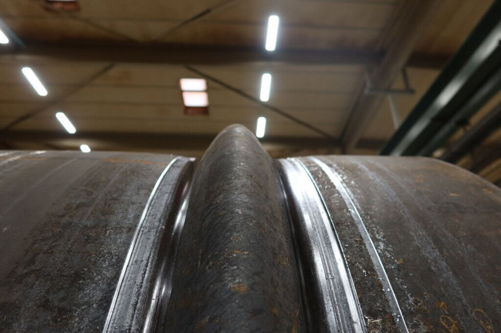 Close-up of circumferential stiffening grooves joggled into a steel cylinder on the SweBend JM-140